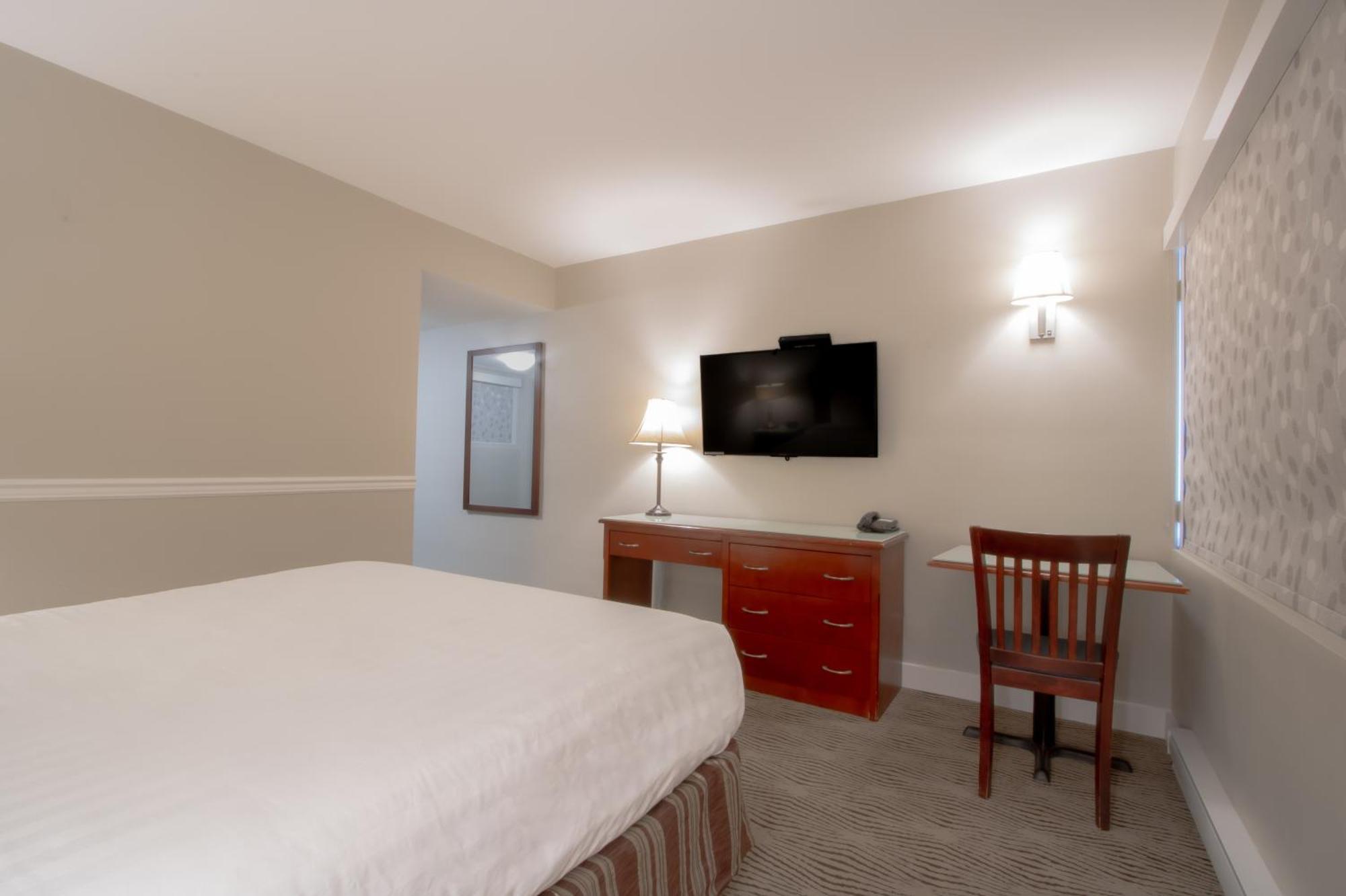 Scott'S Inn & Suites Камлупс Екстериор снимка