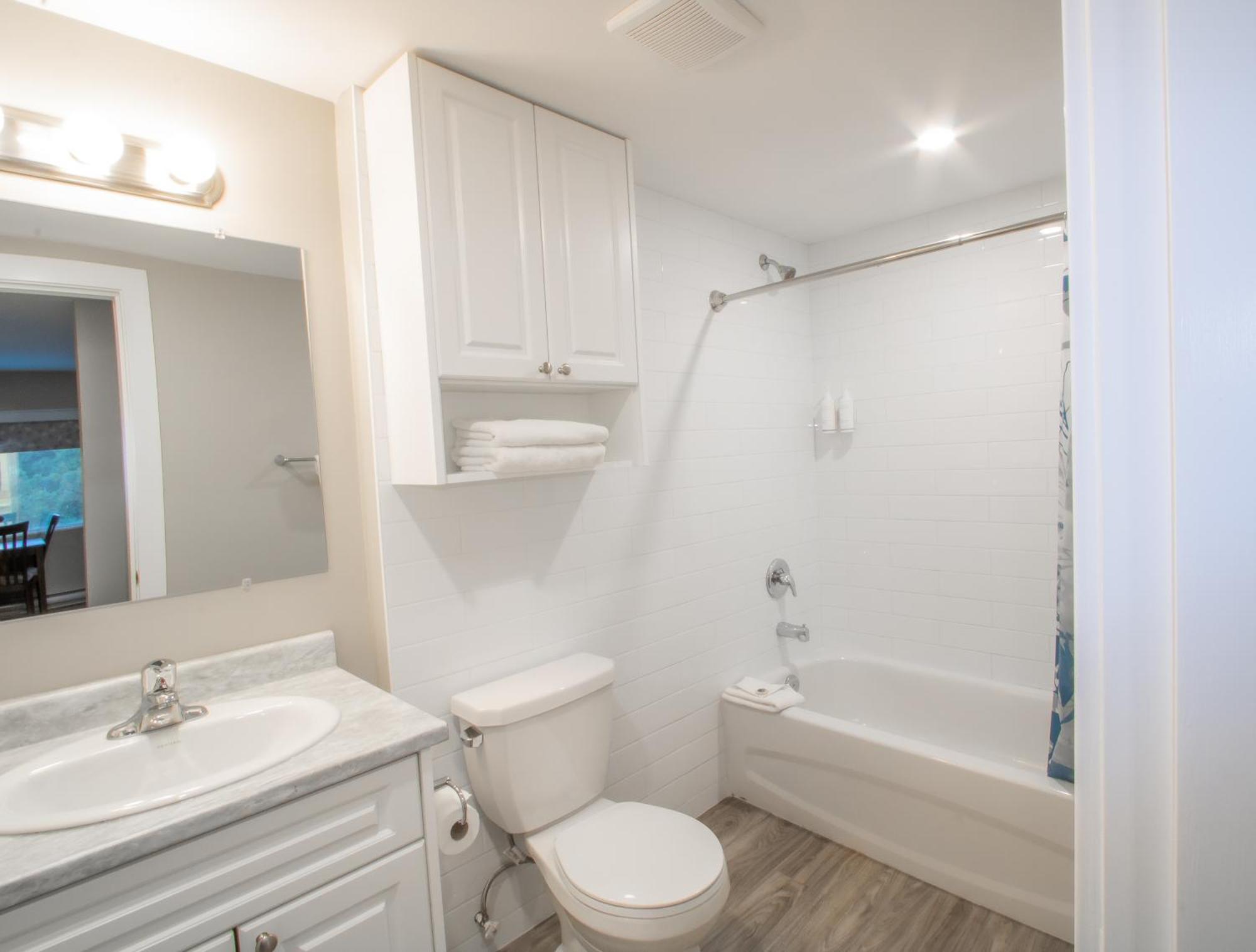 Scott'S Inn & Suites Камлупс Екстериор снимка